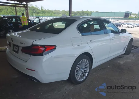 2021 BMW 530I xDrive z USA, uszkodzony, nr VIN WBA13BJ01MCF19892